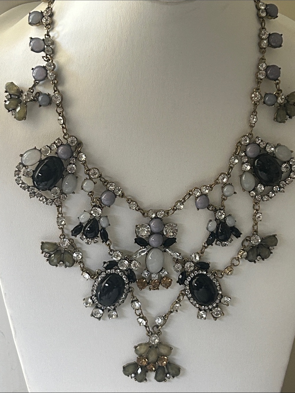 Vintage-Inspired Statement Necklace in Black, Gray & Gold